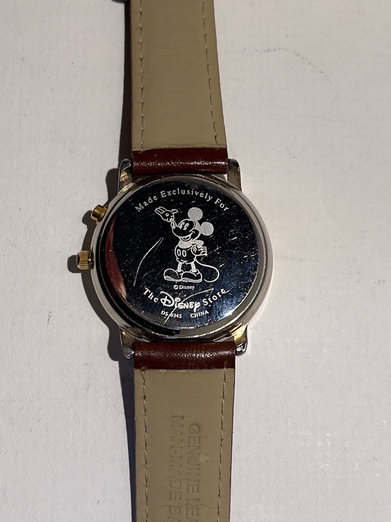 WATCH MICKEY MOUSE MUSICAL \
